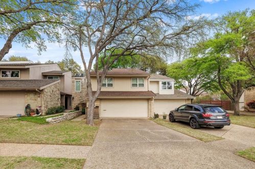 2878 Westridge Ave, Carrollton TX  75006-4757 exterior