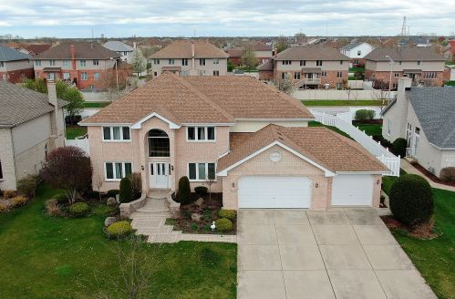 18213 Hummingbird Dr, Tinley Park, IL 60487-9535