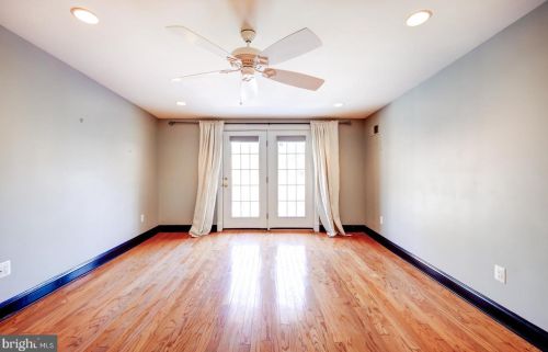 423 16 St, Philadelphia PA  19146-1657 exterior