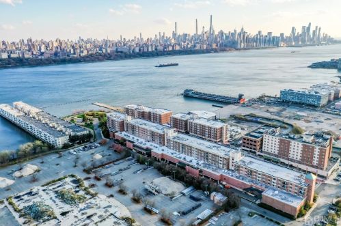 106 The Promenade, Edgewater NJ  07020-2103 exterior