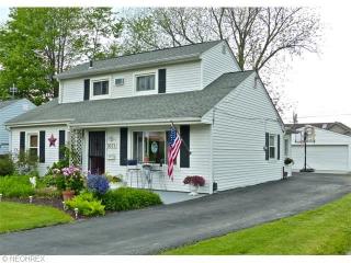 9071 Lk Overlook Dr, Concord Township OH  44060-1110 exterior