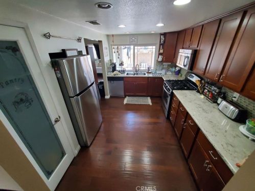 7330 Calle Granada, Anaheim CA  92808-1052 exterior