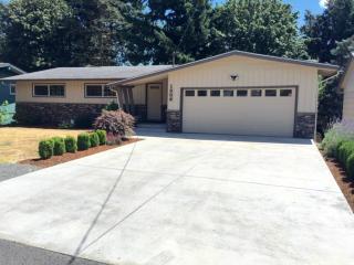 1306 Spruce St, Longview, WA 98632-4648