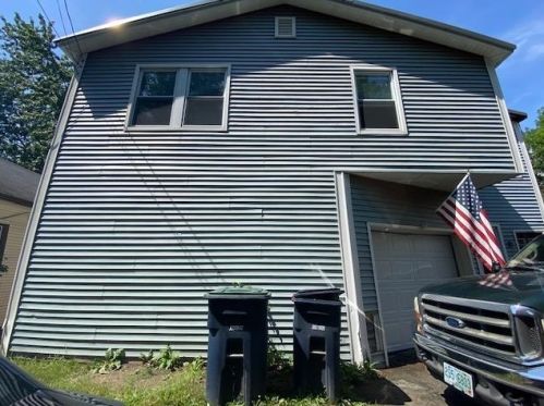 9 Depot St, Enfield, NH 03748-3166