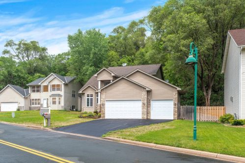 710 Wentworth Ave, South Saint Paul, MN 55075-1717