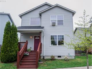 8315 Johnswood Dr, Portland, OR 97203-1169