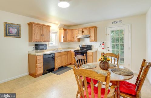 14 Race St, Trenton NJ  08638-4220 exterior