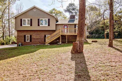 95 Greenwood Ln, Carrollton, GA 30117-8234