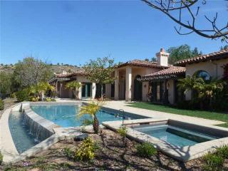18145 Old Coach Dr, Poway, CA 92064-6632