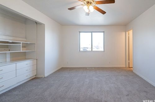 2327 Jordan Meadows Cv, Taylorsville UT exterior