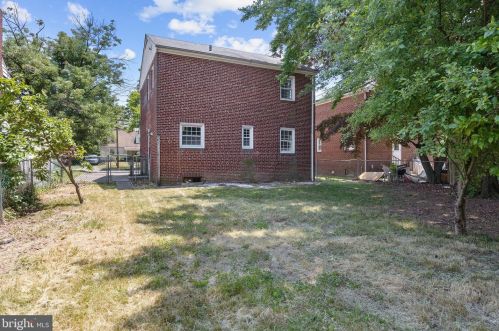 5623 Browning Rd, Camden NJ 08109-1638 exterior