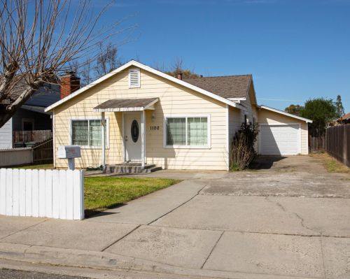 1100 H St, Valley Home, CA 95361-3607