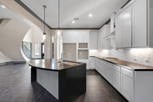 15475 Conroe Dr, Conroe TX  77384-3419 exterior