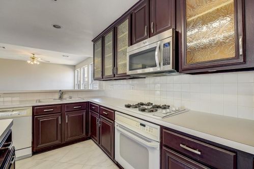 3908 Randall Ln, Carrollton TX 75007-1085 exterior