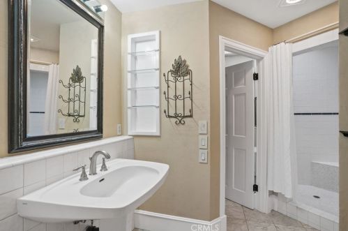 43 Sandpiper, Irvine CA  92604-3646 exterior