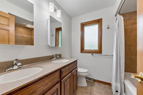 9558 Walnut Dr, Hammond IN  46321-3823 exterior