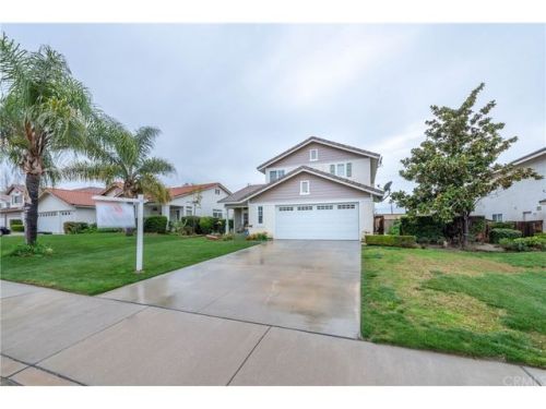 1053 Raynor St, Colton, CA 92324-7520