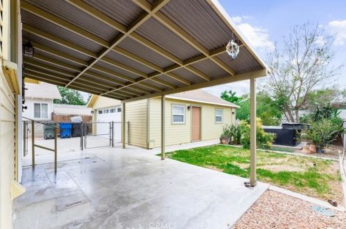 3580 Harding St, Riverside CA  92506-2636 exterior