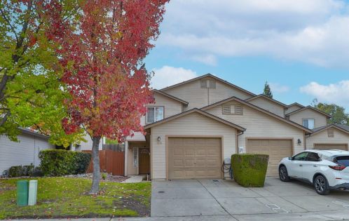 3008 Courtside Dr, Diamond Springs, CA 95619-9271