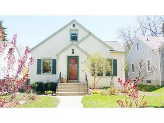 2621 Garfield St, Minneapolis MN  55418-3015 exterior