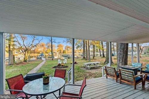 5070 Lerch Dr, Shady Side MD 20764-9650 exterior