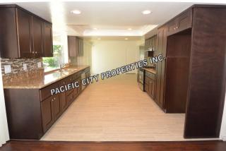 11392 Wallingsford Rd, Los Alamitos CA  90720-3029 exterior