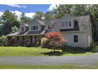 74 Jewett Rd, Goffstown, NH 03046-4703