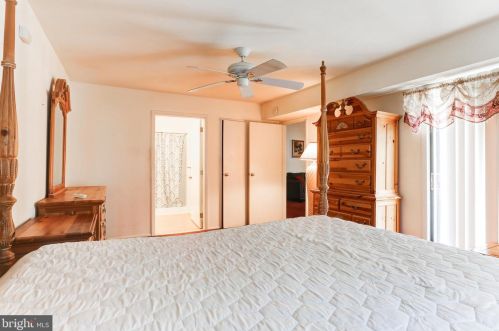 173 Valleybrook Dr, Lancaster PA  17601-4619 exterior