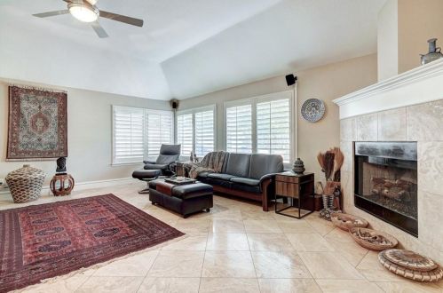 6408 Convict Hill Rd, Austin TX  78749-2348 exterior