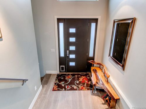 2121 York St, Denver, CO 80205-5712