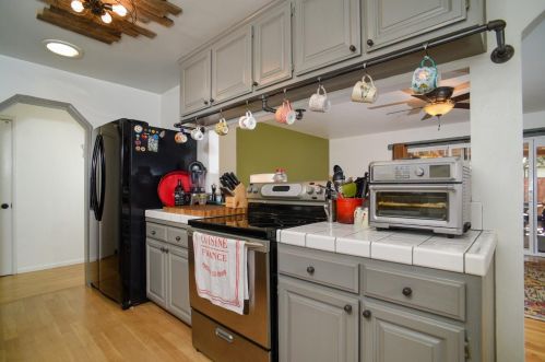 5500 Waldron St, Fair Oaks, CA 95628-2935