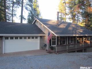 6390 Red Robin Rd, Swansboro Country, CA 95667-8195
