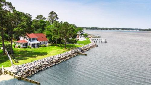 339 Old Ferry Rd, Redart, VA 23076