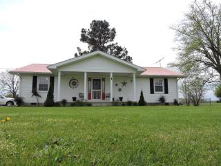 844 Pocahontas Rd, Morrison, TN 37357-3106