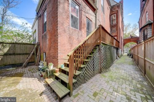 430 42 St, Philadelphia PA 19104-0044 exterior