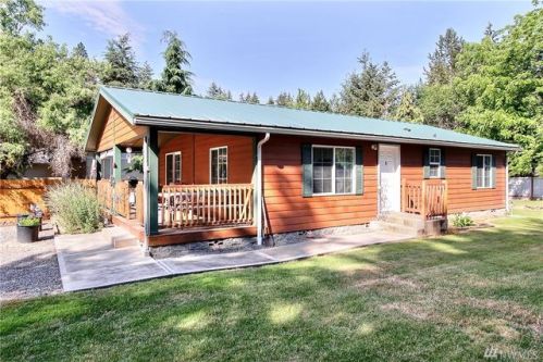 8708 Boxwood Ct, Yelm, WA 98597-9733