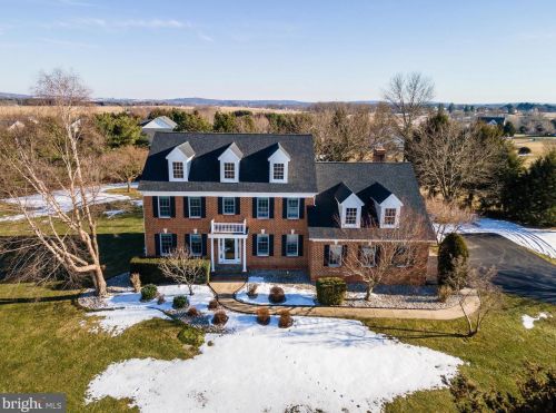 14600 Grange Dr, Purcellville, VA 20132-3729
