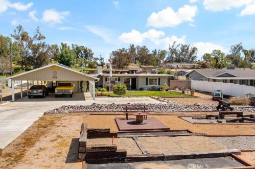 2309 Reservoir Dr, Norco, CA 92860-2789