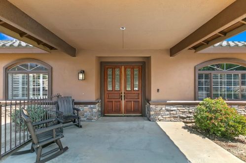 17455 Via Frontera, Riverside, CA 92504-9703