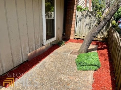 1390 Wood Cir, Morrow, GA 30260-1731