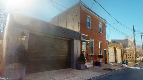 2713 Livingston St, Philadelphia, PA 19134-4718