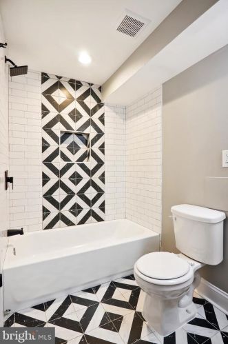 900 Prospect St, Silver Spring MD  20912-6875 exterior