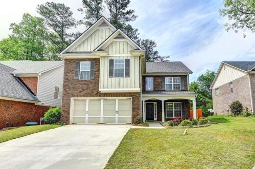 4223 Pond Edge Rd, Lithonia, GA 30039-3970