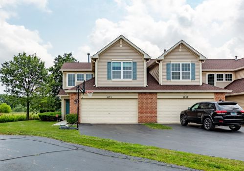 1655 Candlestick Way, Waukegan, IL 60085-8670