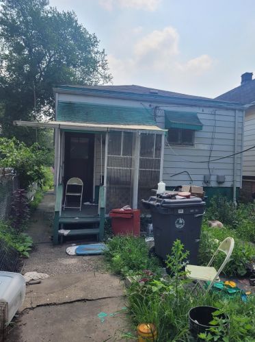 1724 Fillmore St, Gary IN 46407-1952 exterior