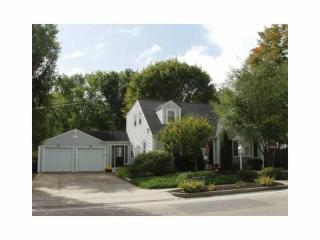 196 Pawtuxet Ave, Warwick, RI 02888-1931