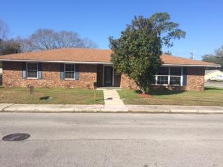 1103 Belair St, Pascagoula, MS 39567-1435