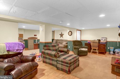 774 Broadway, Hanover PA 17331-2503 exterior