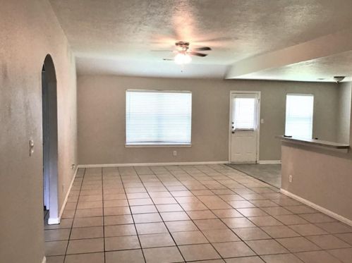 16418 Tracy Ct, Conroe TX  77306-5989 exterior