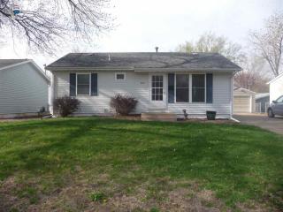 4817 52nd Ave, Moline, IL 61265-7559